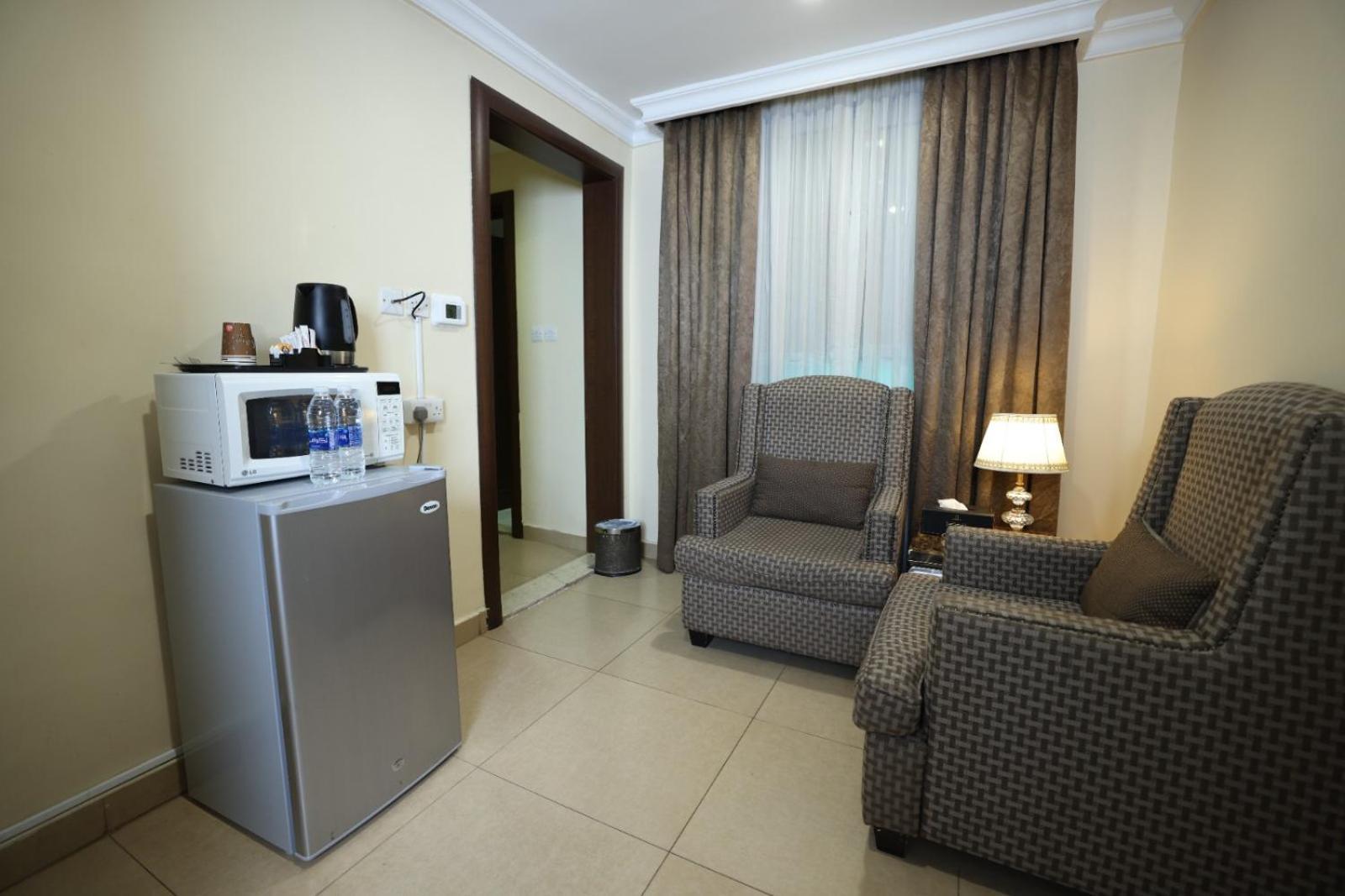 Laguna Hotel Suites Кувейт Екстериор снимка