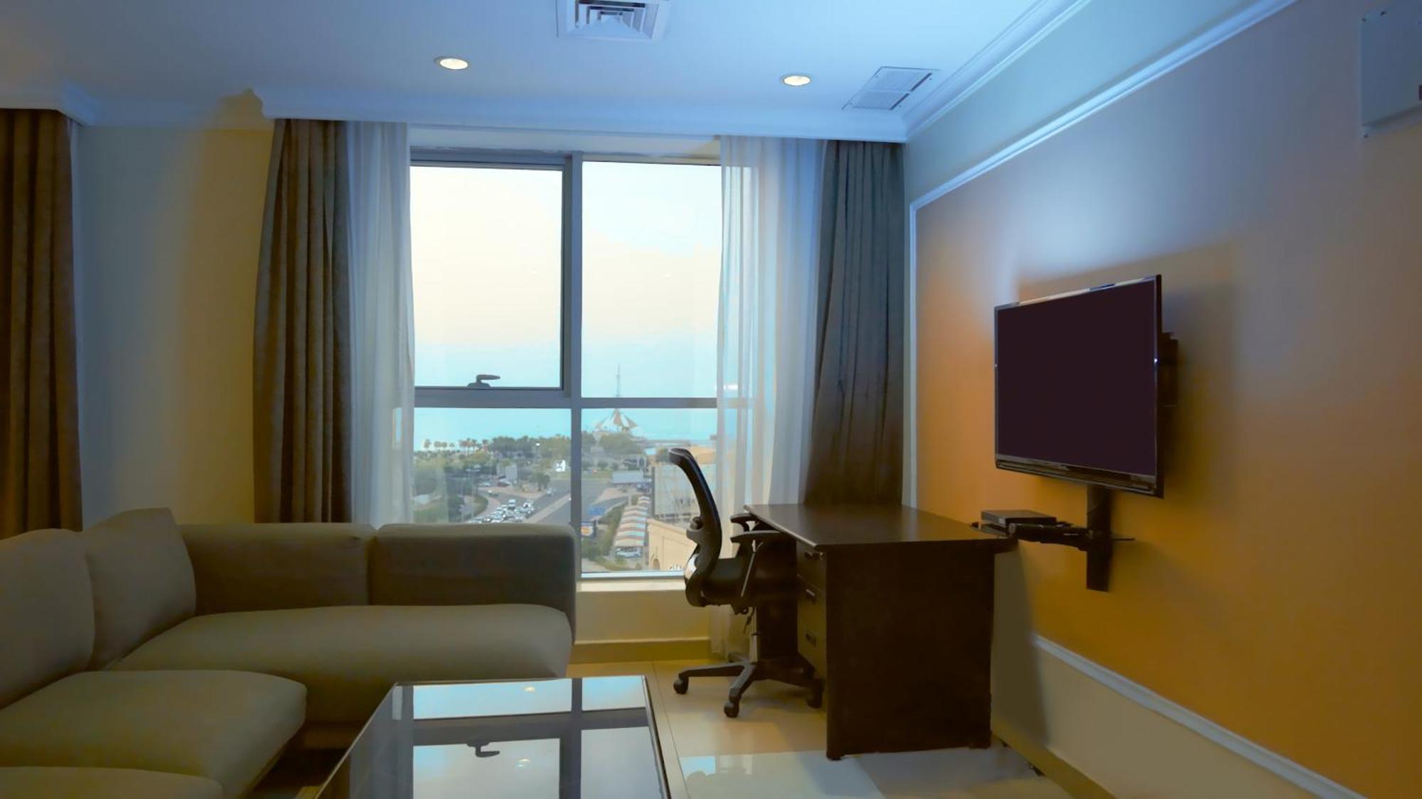 Laguna Hotel Suites Кувейт Екстериор снимка