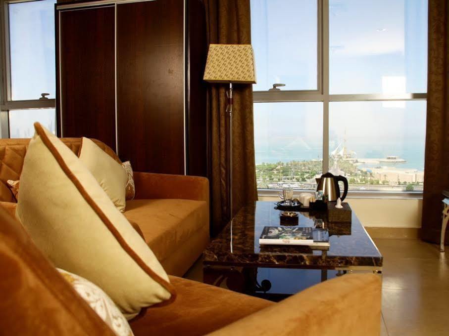 Laguna Hotel Suites Кувейт Екстериор снимка